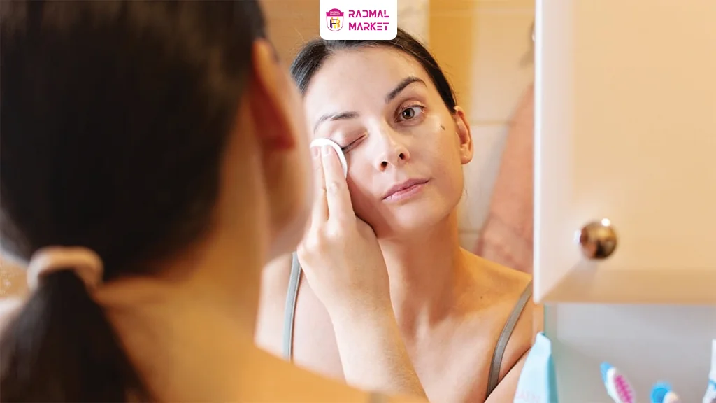 آیا پاک کردن آرایش شبانه مهم است؟